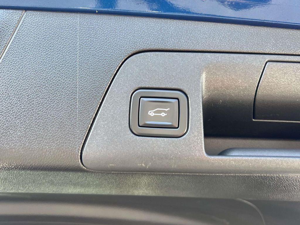 used 2022 Buick Envision car, priced at $24,899