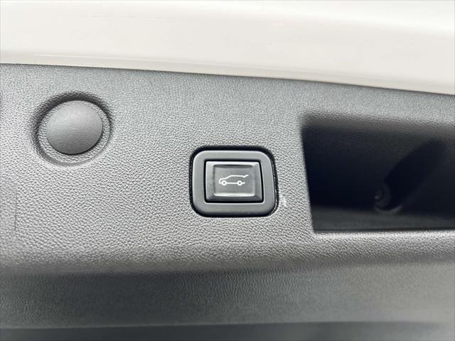 used 2022 Chevrolet Equinox car, priced at $19,999