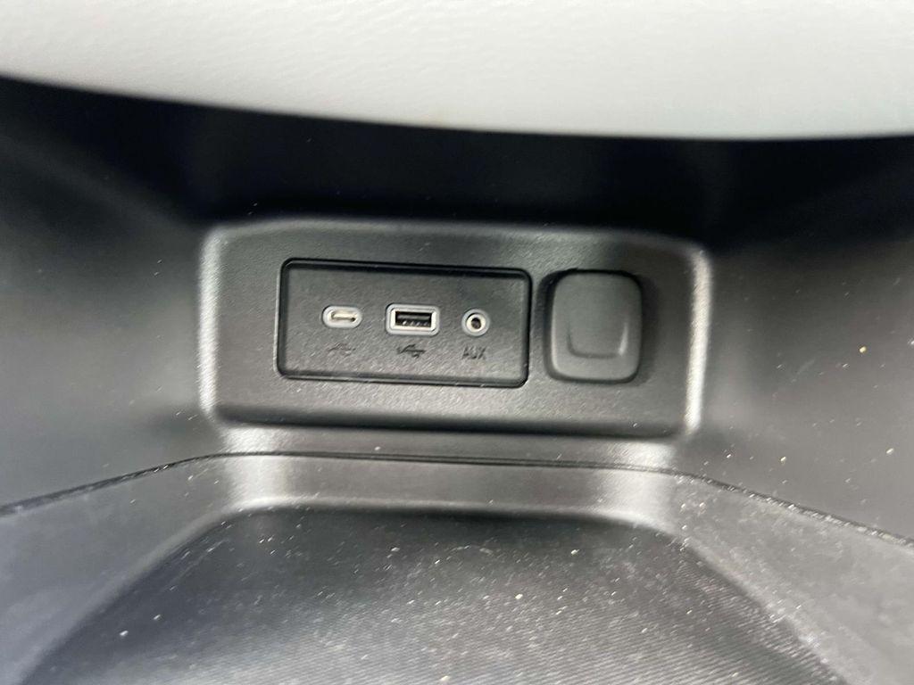 used 2023 Chevrolet Equinox car, priced at $19,999