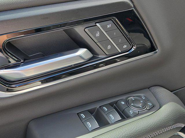 used 2025 GMC Yukon car, priced at $79,595