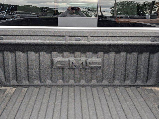 new 2025 GMC Sierra 1500 car, priced at $55,425