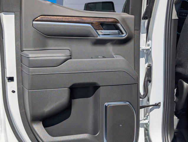 new 2025 GMC Sierra 1500 car, priced at $42,840