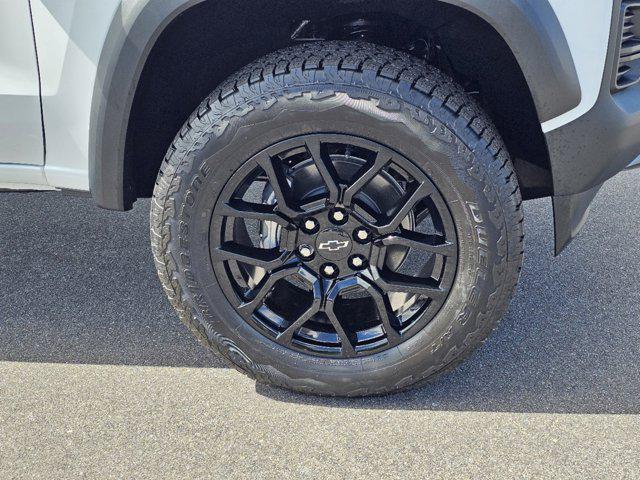 new 2024 Chevrolet Colorado car, priced at $40,395