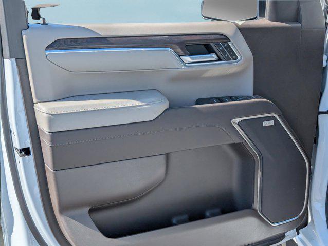 new 2025 GMC Sierra 1500 car, priced at $55,425