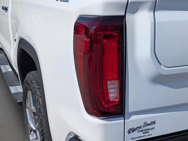 new 2025 GMC Sierra 1500 car, priced at $55,425