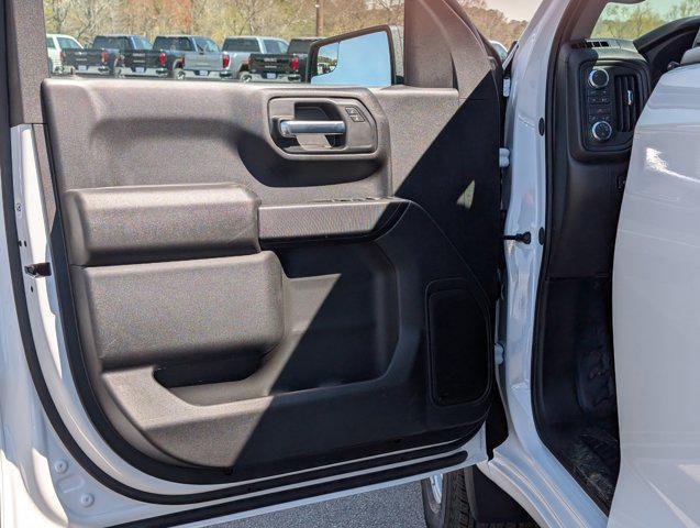 new 2025 GMC Sierra 1500 car, priced at $41,715