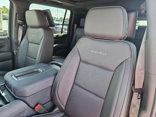 new 2024 GMC Yukon XL car, priced at $85,965