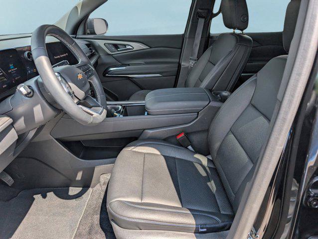 used 2025 Chevrolet Traverse car, priced at $42,595