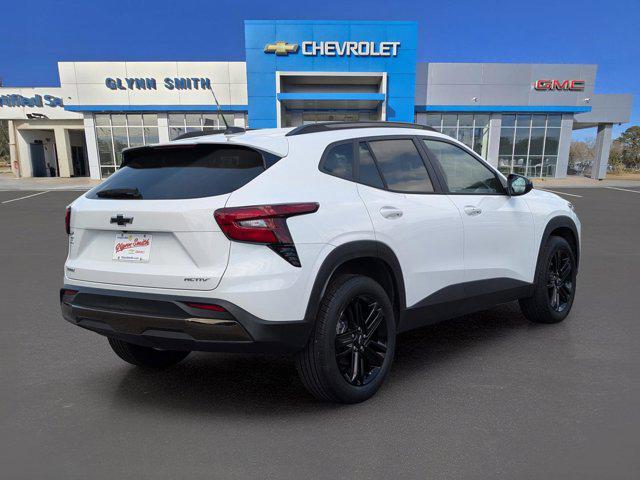 used 2025 Chevrolet Trax car, priced at $26,595