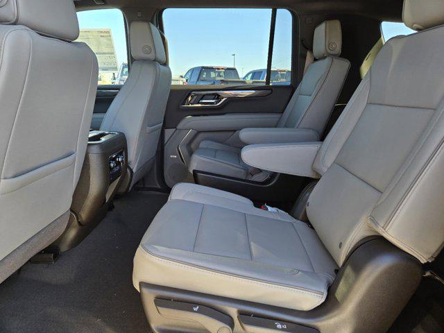 new 2025 GMC Yukon XL car, priced at $70,585