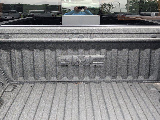 new 2025 GMC Sierra 1500 car, priced at $55,520