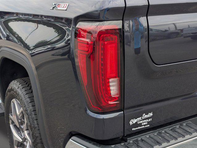 new 2025 GMC Sierra 1500 car, priced at $55,520
