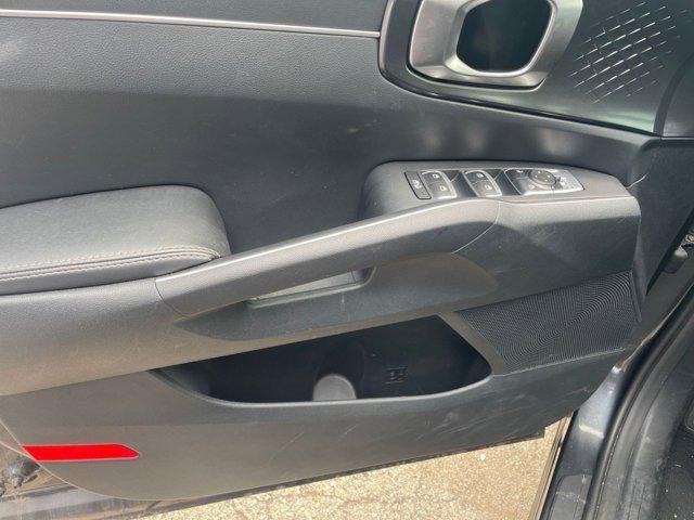 used 2024 Kia Sorento car, priced at $29,028
