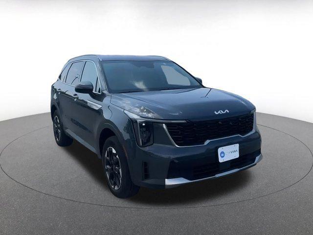 used 2024 Kia Sorento car, priced at $29,028