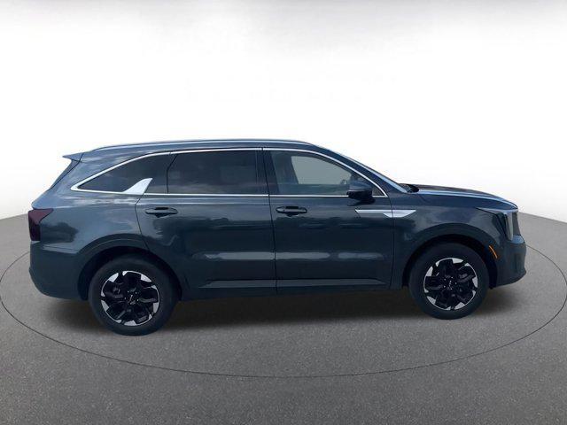 used 2024 Kia Sorento car, priced at $29,028