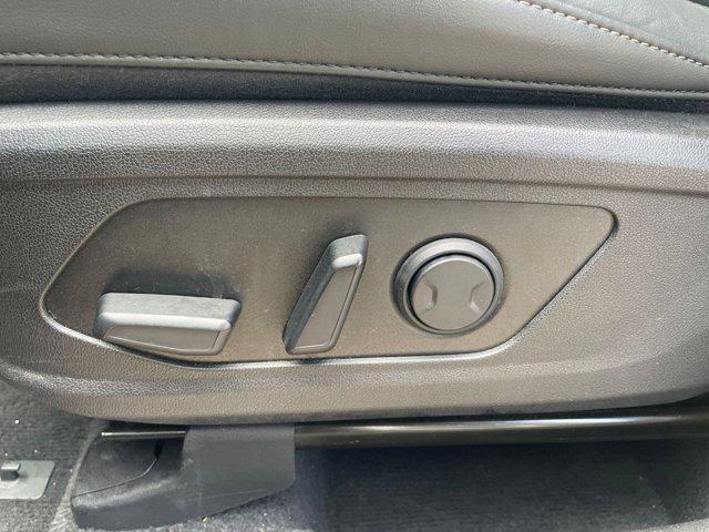 used 2024 Kia Sorento car, priced at $29,028