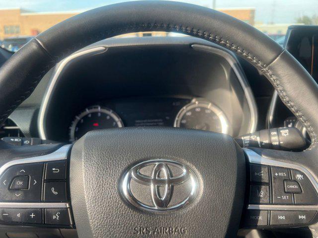 used 2024 Toyota Highlander car, priced at $41,726