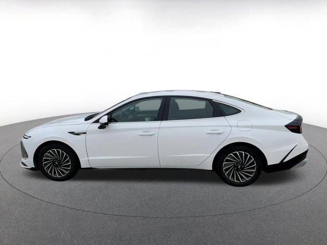 used 2024 Hyundai Sonata Hybrid car, priced at $24,707