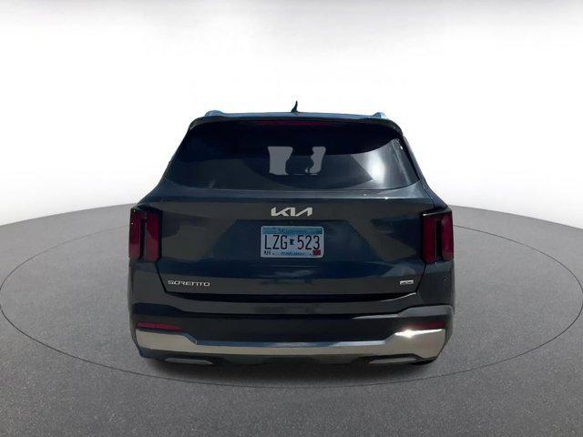 used 2024 Kia Sorento car, priced at $29,921