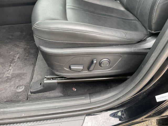 used 2024 Kia Sorento car, priced at $28,624