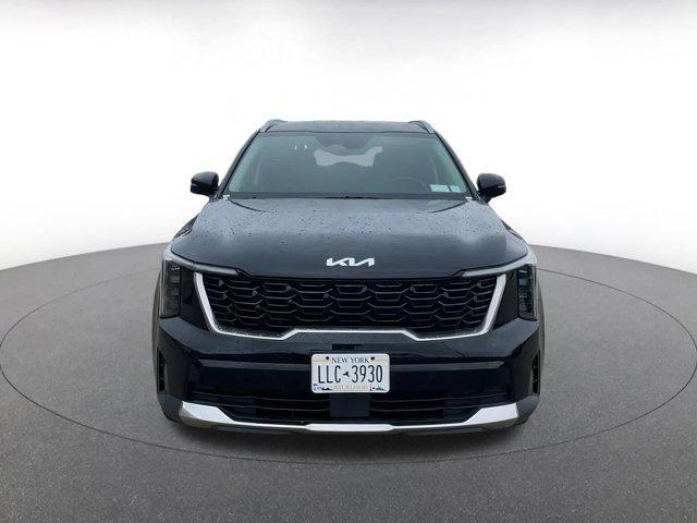 used 2024 Kia Sorento car, priced at $28,624