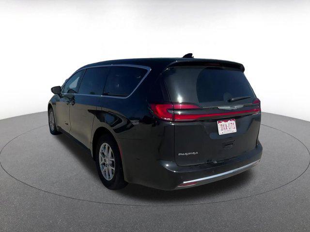 used 2024 Chrysler Pacifica car, priced at $32,619