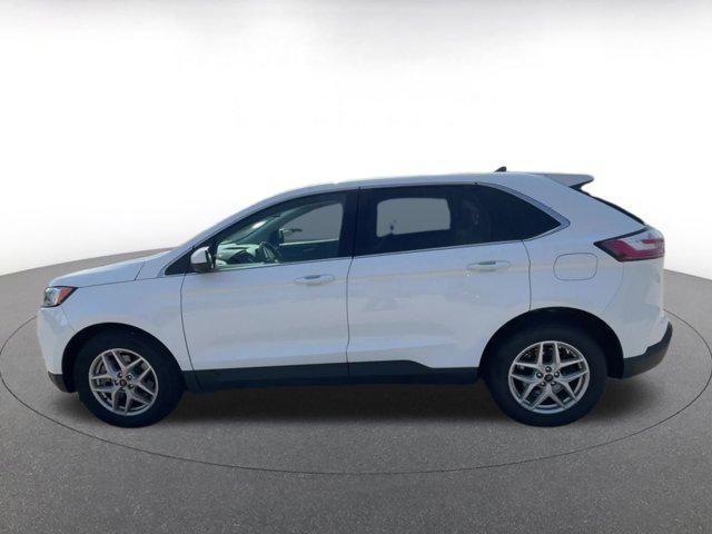 used 2024 Ford Edge car, priced at $23,400