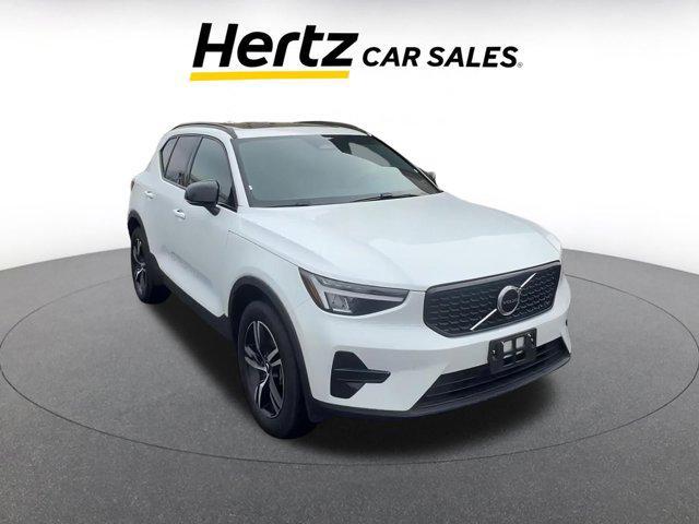 used 2024 Volvo XC40 car, priced at $29,291