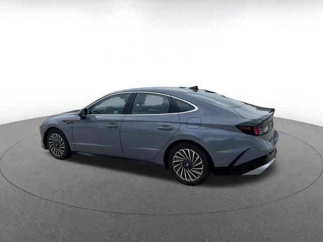 used 2024 Hyundai Sonata Hybrid car, priced at $25,330