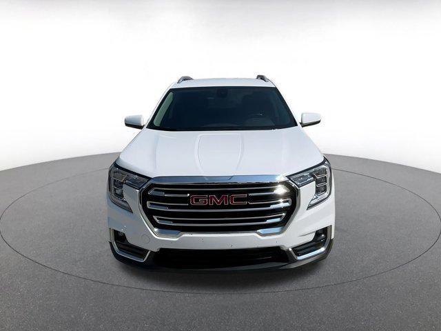 used 2024 GMC Terrain car, priced at $25,022