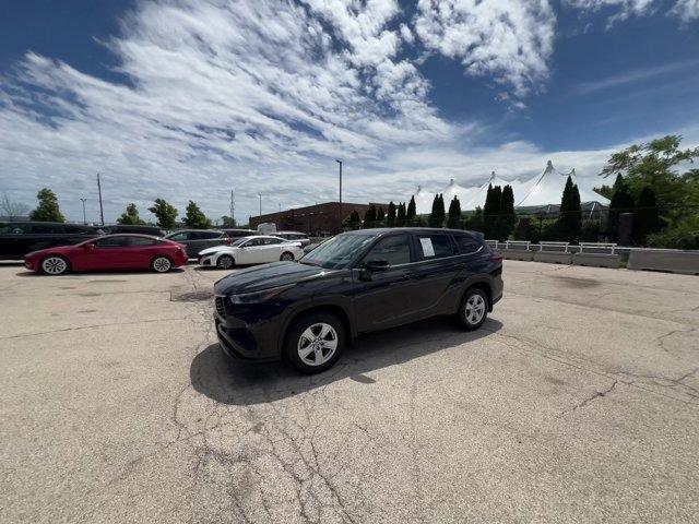 used 2023 Toyota Highlander car, priced at $32,714