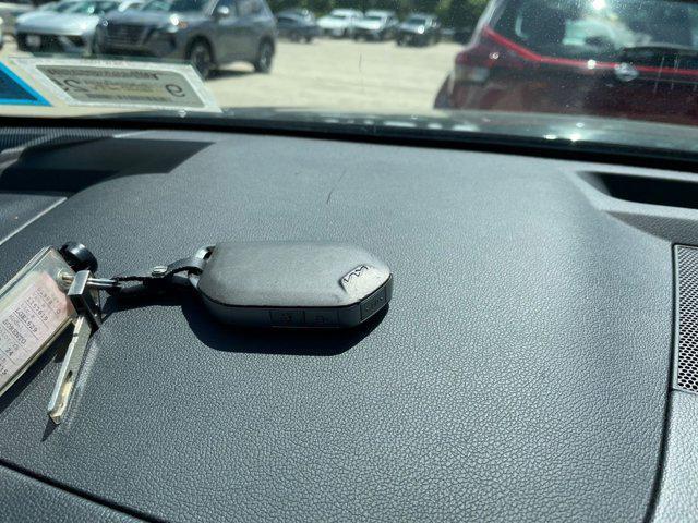 used 2024 Kia Sorento car, priced at $29,531