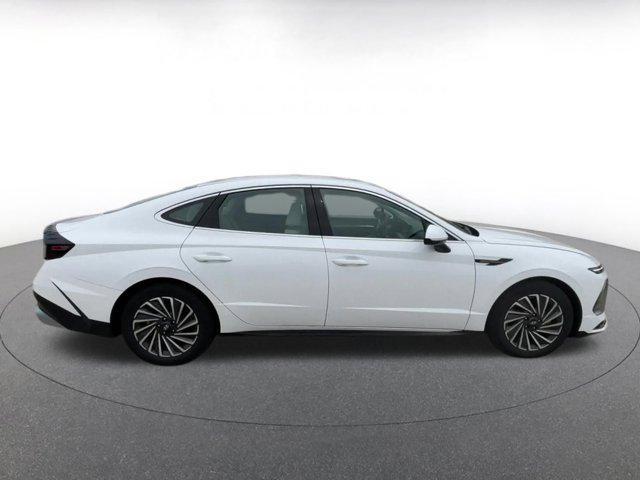used 2024 Hyundai Sonata Hybrid car, priced at $23,592