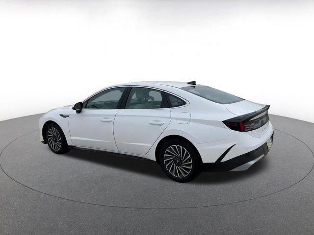 used 2024 Hyundai Sonata Hybrid car, priced at $23,592