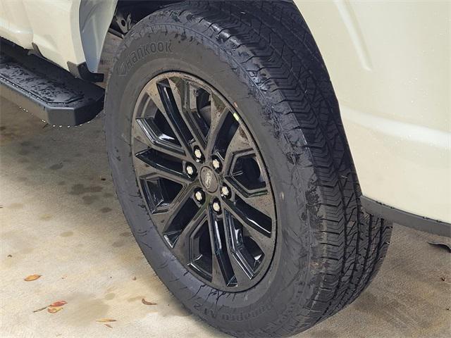 new 2025 Ford F-150 car, priced at $69,621