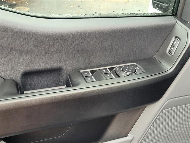 new 2025 Ford F-250 car, priced at $62,334