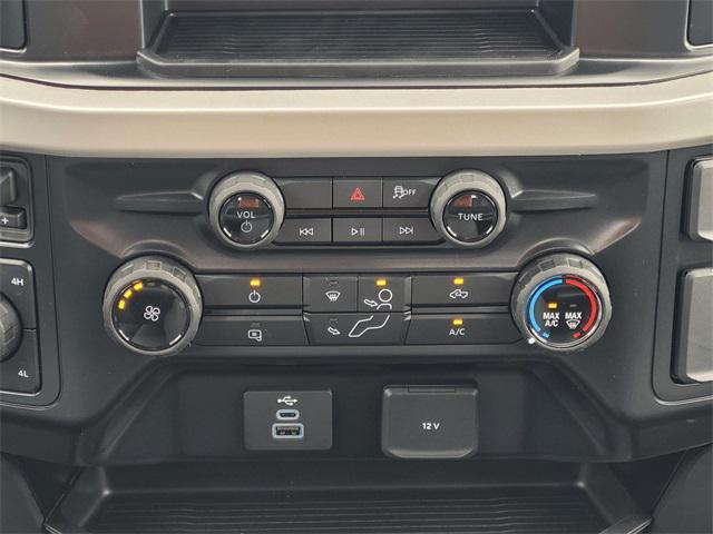 new 2025 Ford F-250 car, priced at $62,334