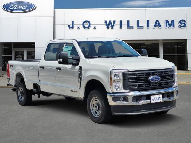 new 2025 Ford F-250 car, priced at $64,830