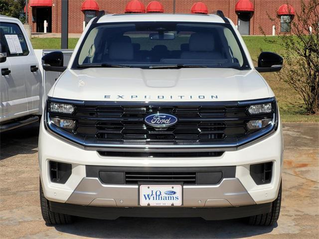 new 2025 Ford Expedition car, priced at $80,950
