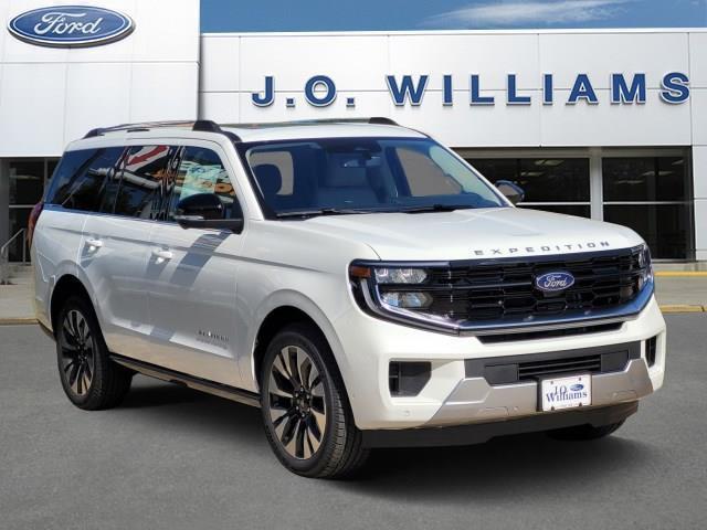 new 2025 Ford Expedition car, priced at $80,950
