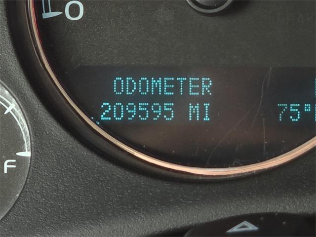 used 2011 Chevrolet Suburban car, priced at $9,995