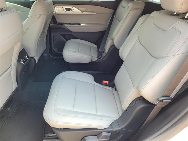 new 2025 Ford Explorer car, priced at $43,665