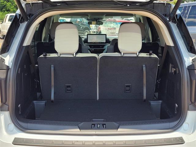 new 2025 Ford Explorer car, priced at $43,665