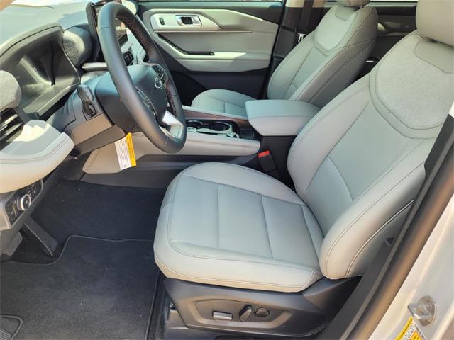 new 2025 Ford Explorer car, priced at $43,665