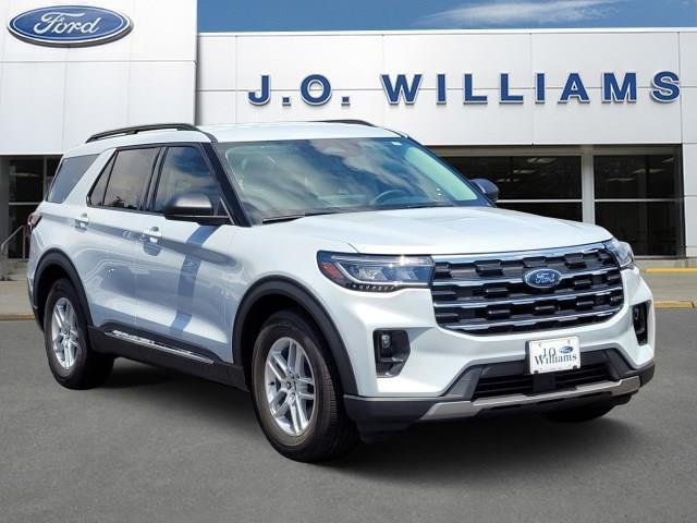 new 2025 Ford Explorer car, priced at $43,665