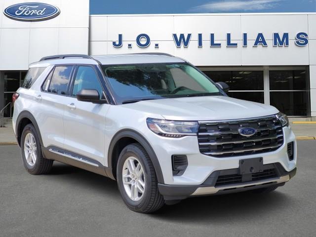 new 2025 Ford Explorer car, priced at $39,245
