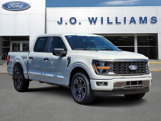 new 2024 Ford F-150 car, priced at $42,330