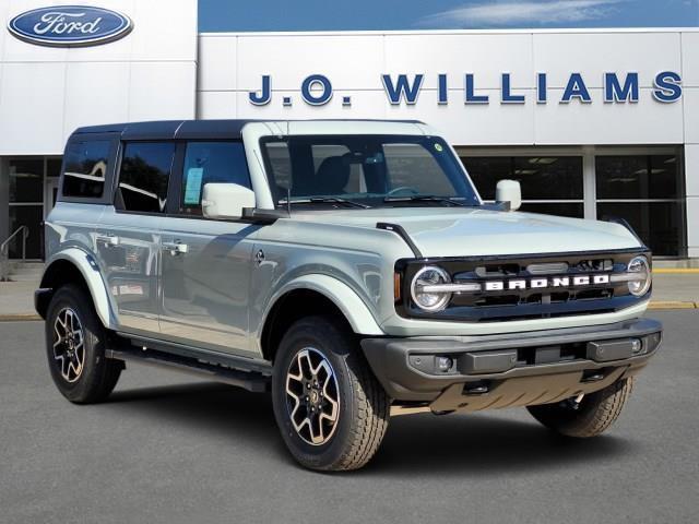 new 2024 Ford Bronco car, priced at $53,363