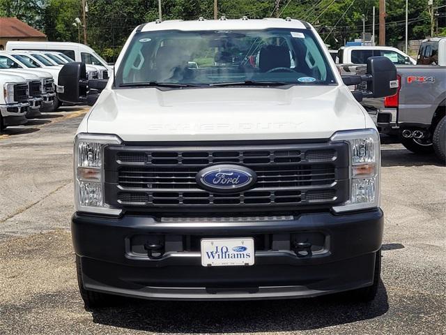new 2025 Ford F-350 car, priced at $67,275