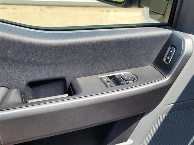 new 2025 Ford F-350 car, priced at $68,180